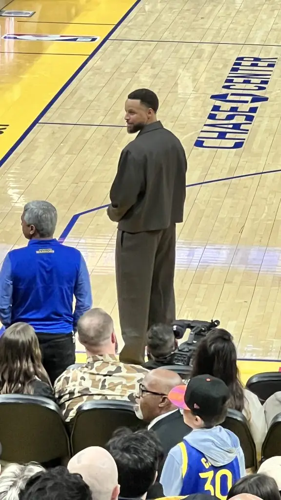 勇士看NBA curry